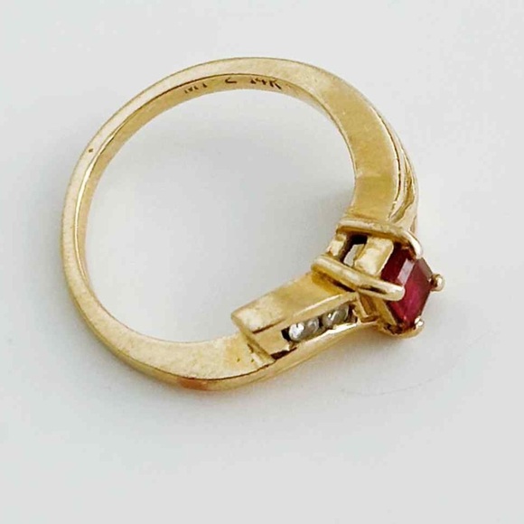 14kt Small Emerald Cut Ruby & Diamond Ring - Picture 14 of 16